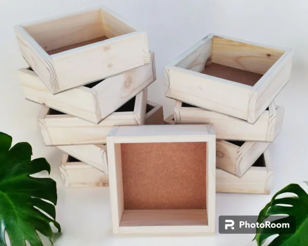 small gift box photoroom