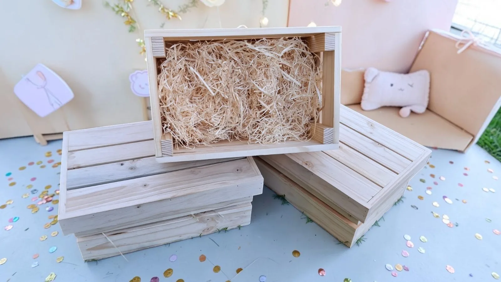 wooden gift box with lid